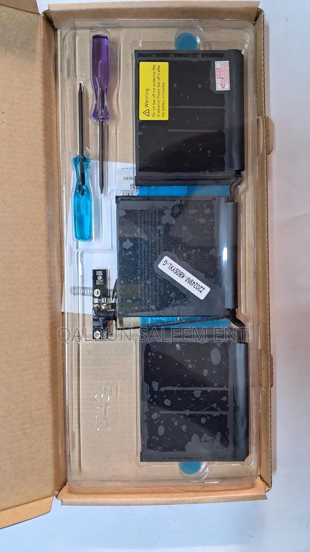 Apple A1708 / A1713 Battery For Macbook Pro 13" 2016 / 2017 · Photo 2