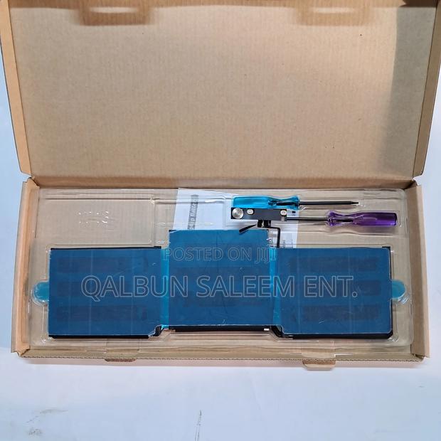 Apple A1708 / A1713 Battery For Macbook Pro 13" 2016 / 2017 · Photo 3