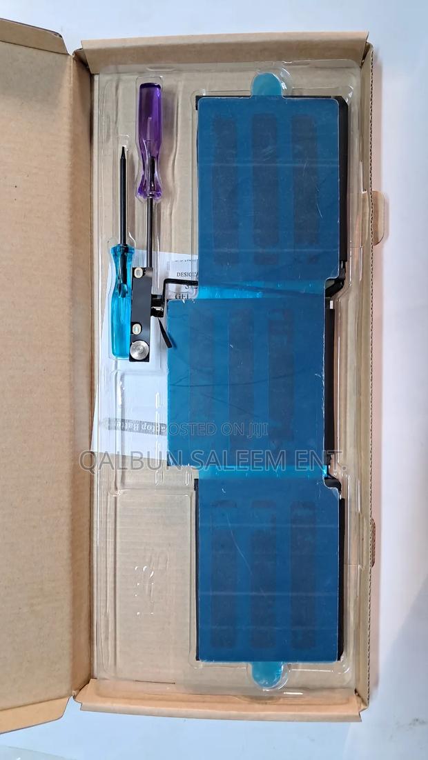 Apple A1708 / A1713 Battery For Macbook Pro 13" 2016 / 2017 · Photo 4