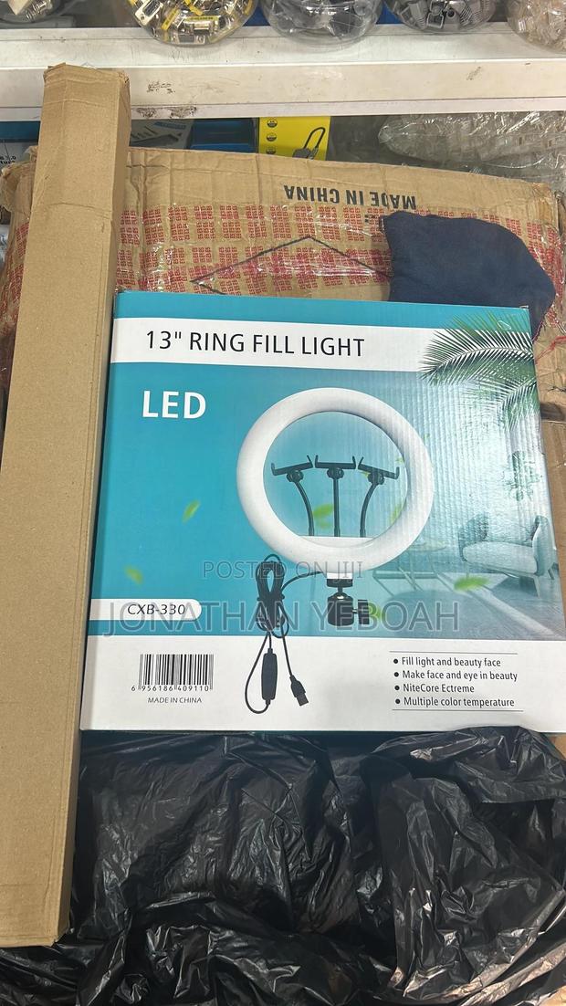 13inches Ringlight With Stand · Photo 2