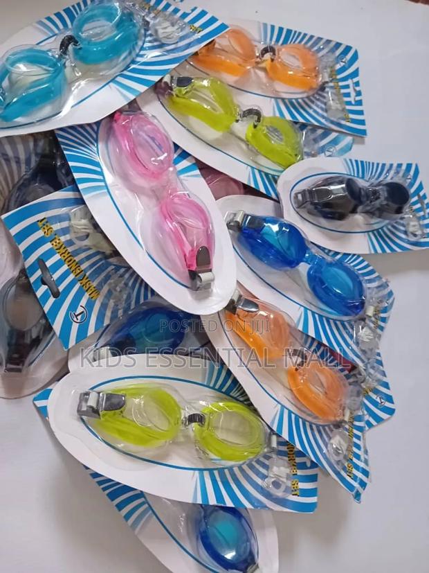 Swimming Goggles for Children · Photo 1