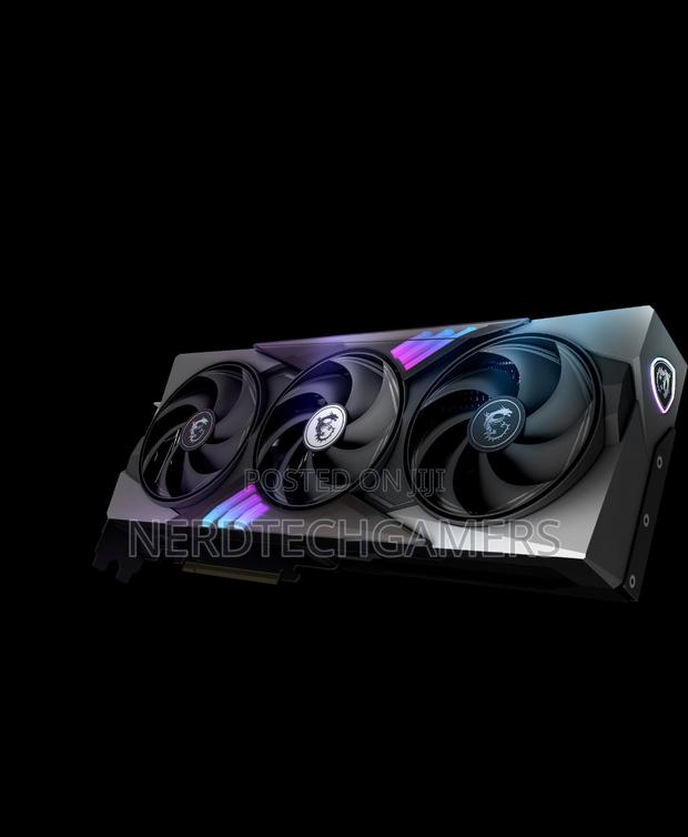 Msi Geforce RTX 5070 12g Gaming Trio Oc · Photo 3