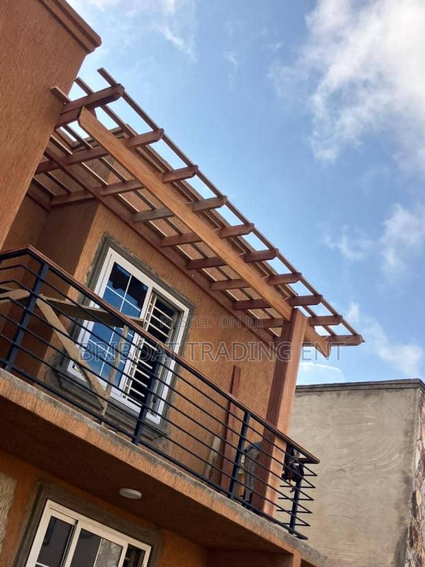 Pergola Installation · Photo 1