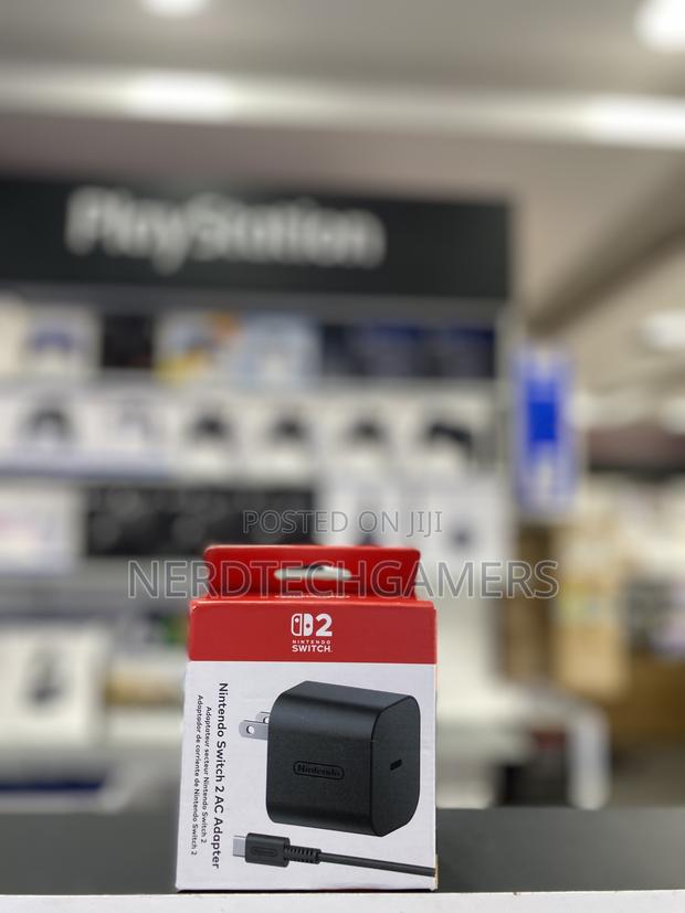Nintendo Switchtm 2 Ac Adapter · Photo 1