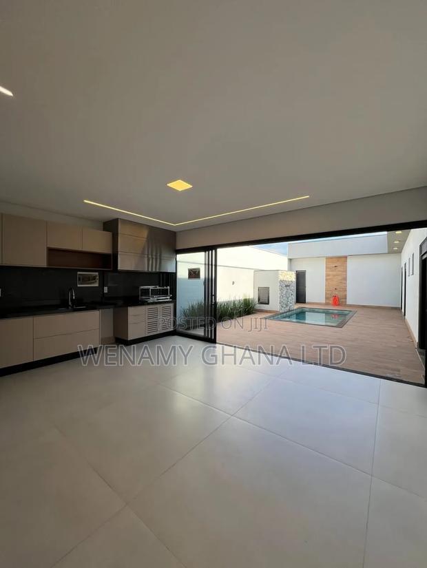 3bdrm House in Accra for sale · Photo 6