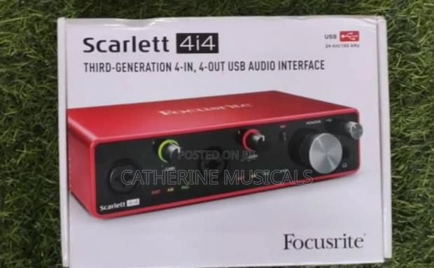 Scarlett 4i4 Focusrite · Photo 1