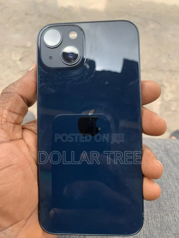 Apple iPhone 13 128 GB Black · Photo 1