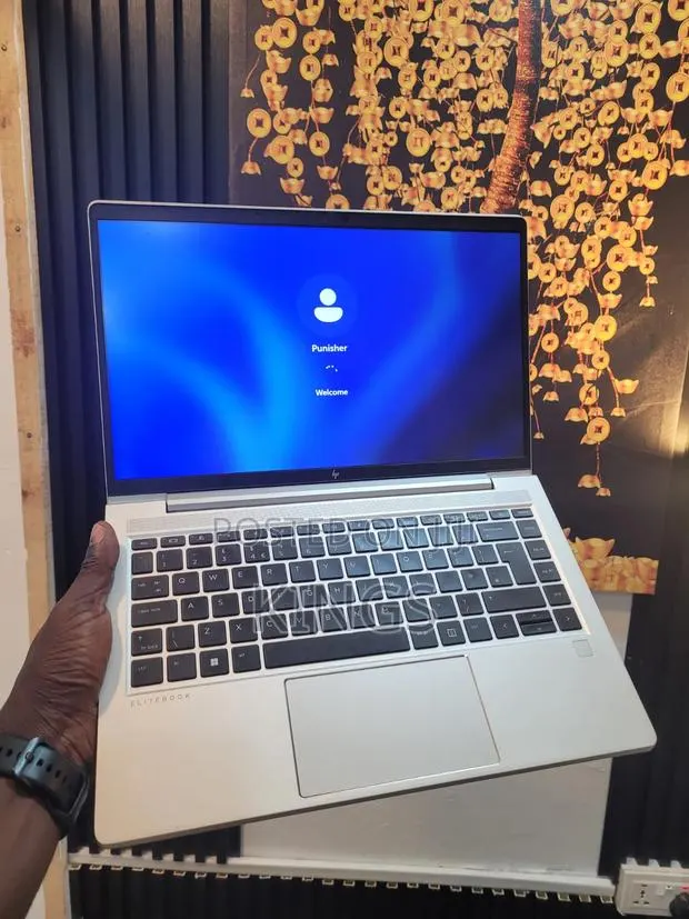 Laptop HP EliteBook 840 G7 16GB Intel Core i7 SSD 256GB · Photo 1