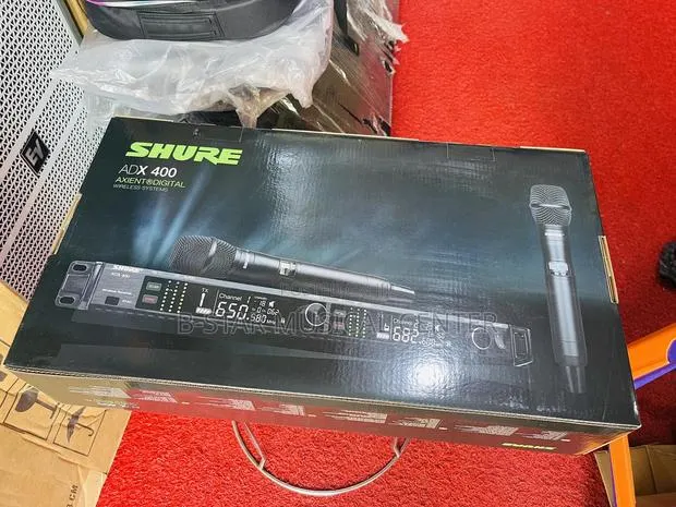 Shure Adx400 Wireless Microphone · Photo 1