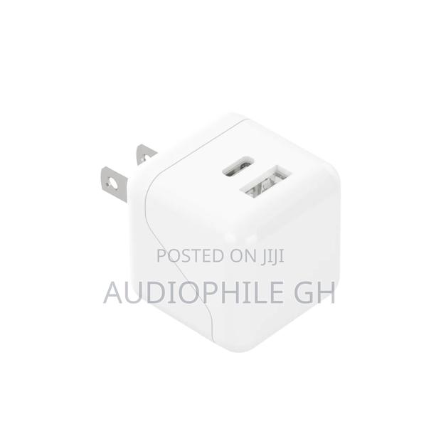 Just Wireless Dual Port Usb-a and Usb-C Wall Charger · Photo 2