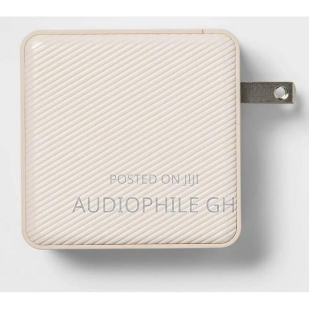 Heyday 68w Gan Charger - Stone White · Photo 1