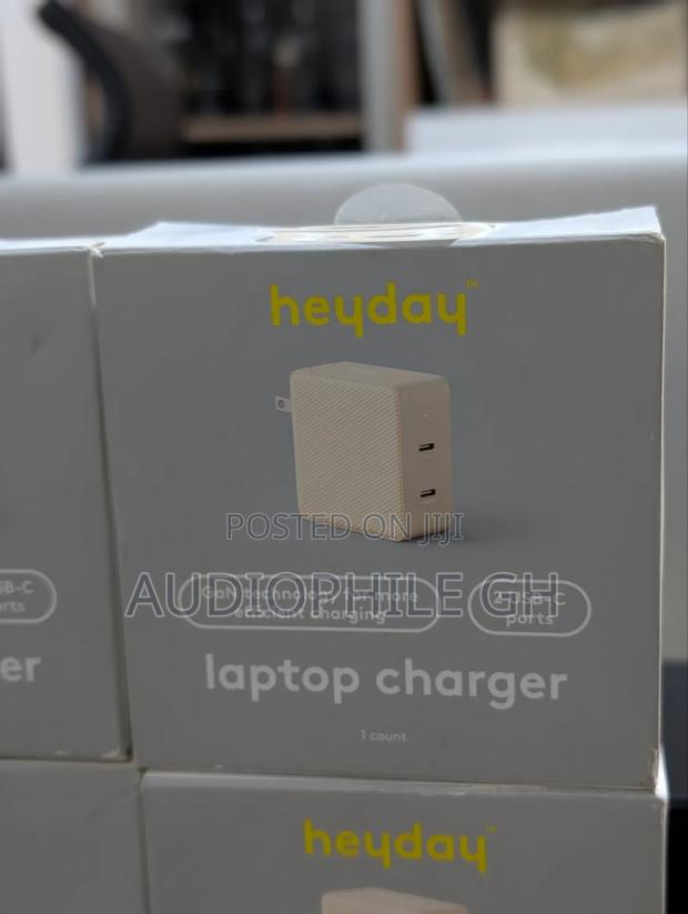 Heyday 68w Gan Charger - Stone White · Photo 4