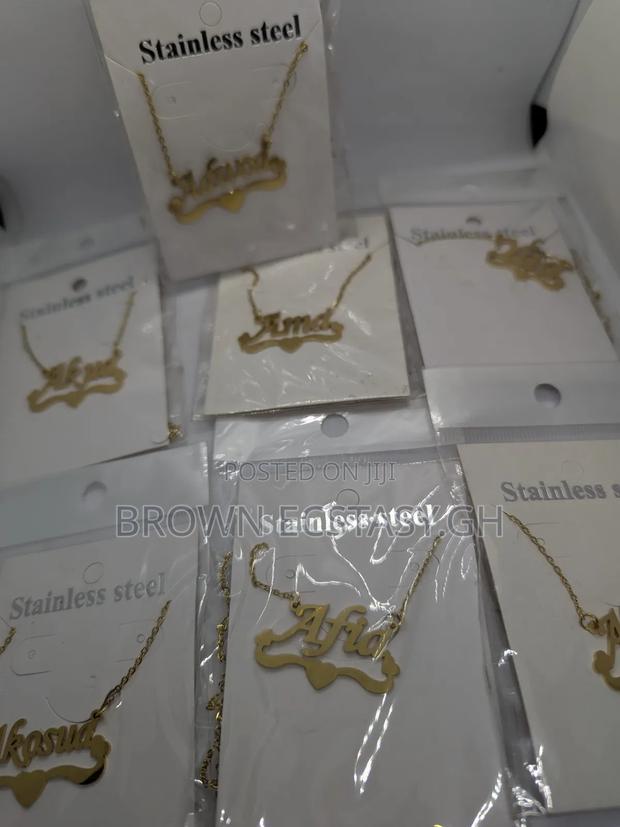 Female Names Ladies Necklace · Photo 4