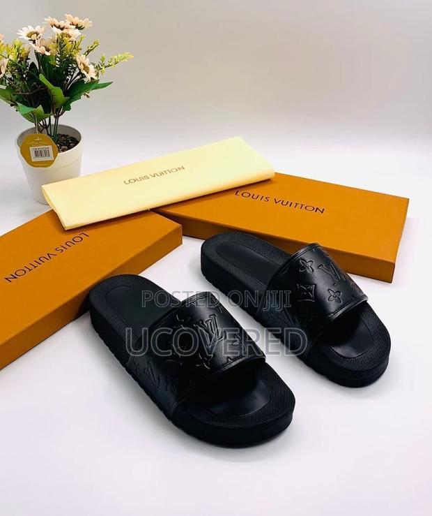 Louis Vuitton Home Non-Slip Open Toe Slippers Unisex · Photo 6