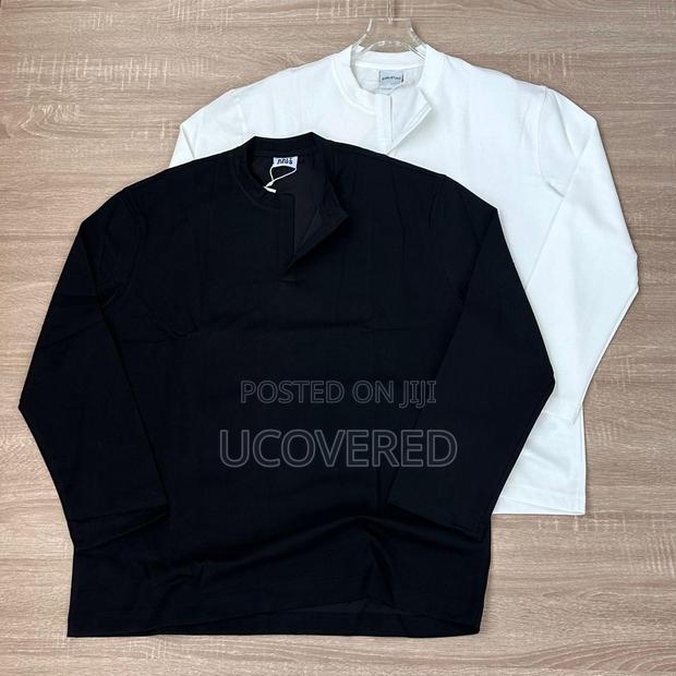 Unisex Moisture Wicking Eversoft Fleece Sweatshirts · Photo 6
