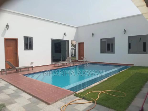 4bdrm House in Sakumono, Tema Metropolitan for sale · Photo 5