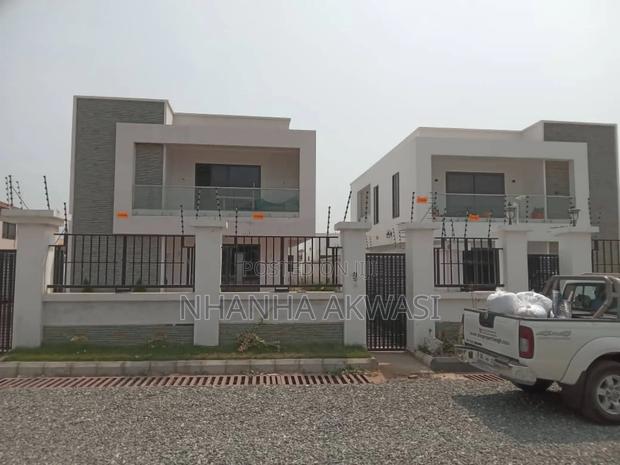4bdrm House in Sakumono, Tema Metropolitan for sale · Photo 6
