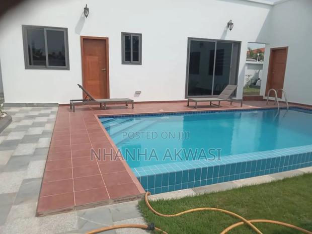 4bdrm House in Sakumono, Tema Metropolitan for sale · Photo 8