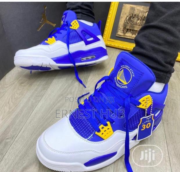 Jordan 4 Curry Warrior · Photo 2