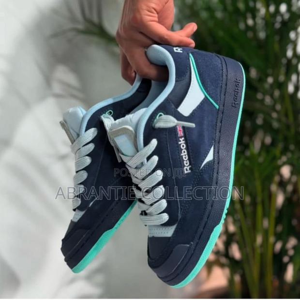 Reebok Classic Midnight Club C · Photo 1
