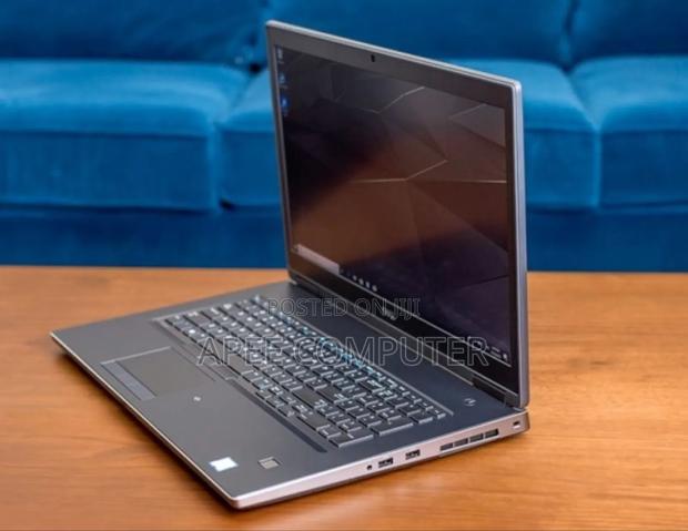 Laptop Dell Precision 7730 32GB Intel Core i7 SSD 512GB · Photo 1