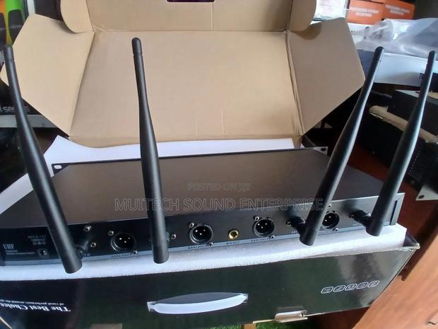 Shure Wireless Microphone (Ugx5 4 in 1) · Photo 5