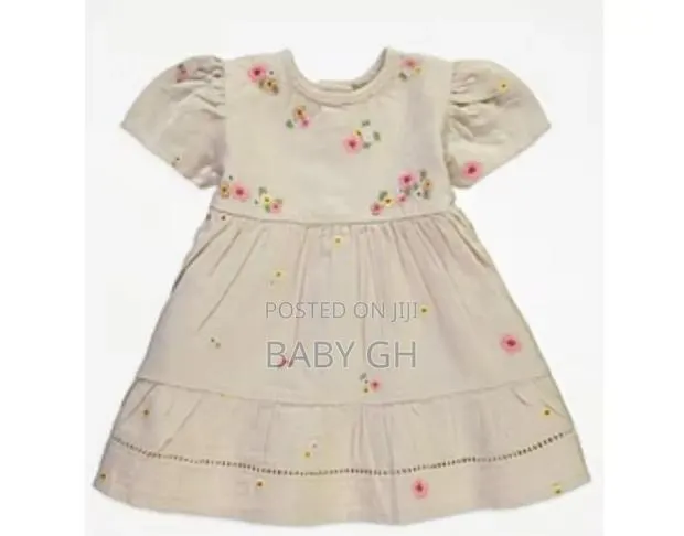 Girls Pretty Floral Dress · Photo 1