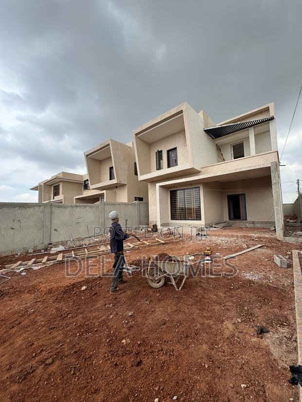 Four Bedroom Duplex for Sale at Ashaley-Botwe. · Photo 2
