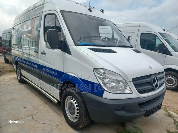 Mercedes-Benz Sprinter 2010 White · Photo 1