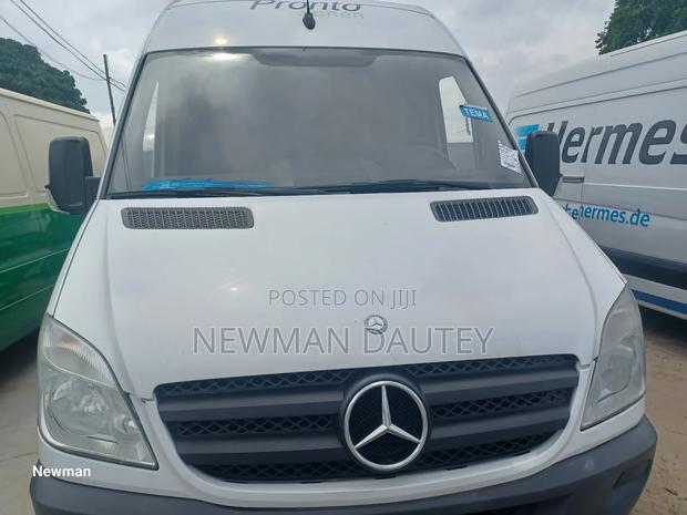 Mercedes-Benz Sprinter 2010 White · Photo 2