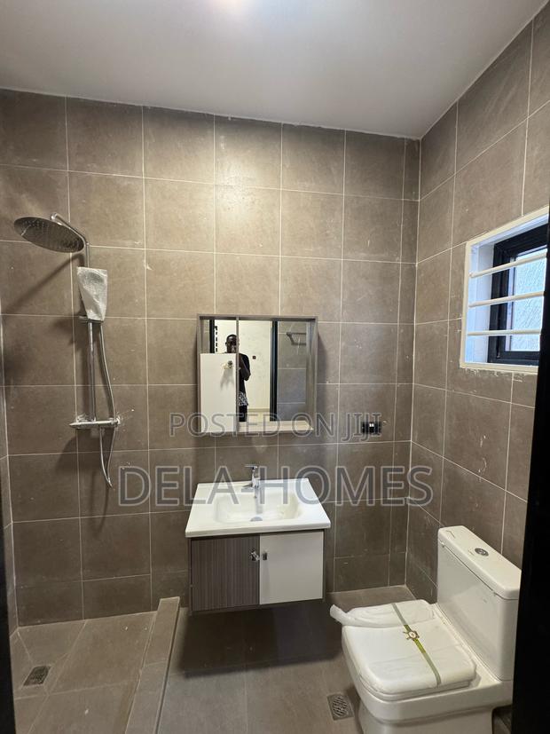 Four Bedroom Duplex for Sale at Ashaley-Botwe. · Photo 8
