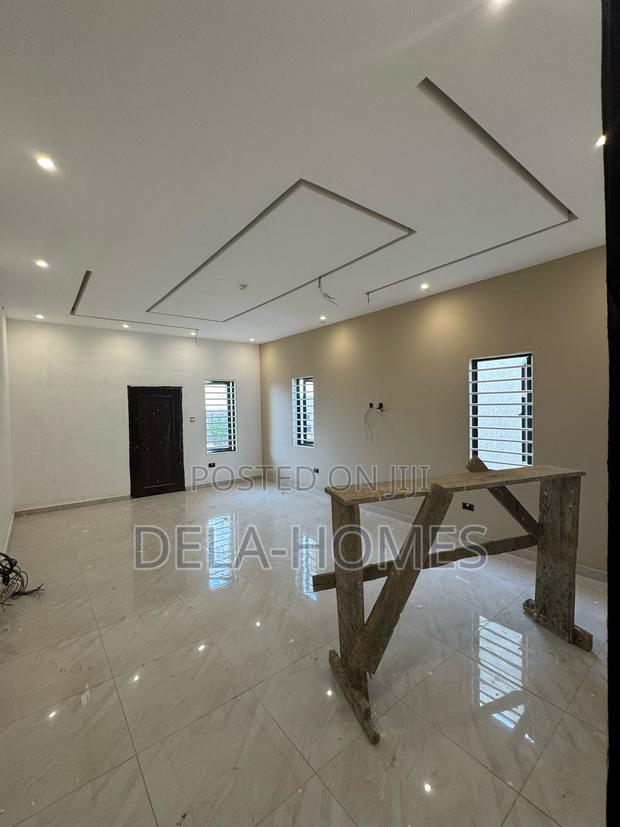 Four Bedroom Duplex for Sale at Ashaley-Botwe. · Photo 6