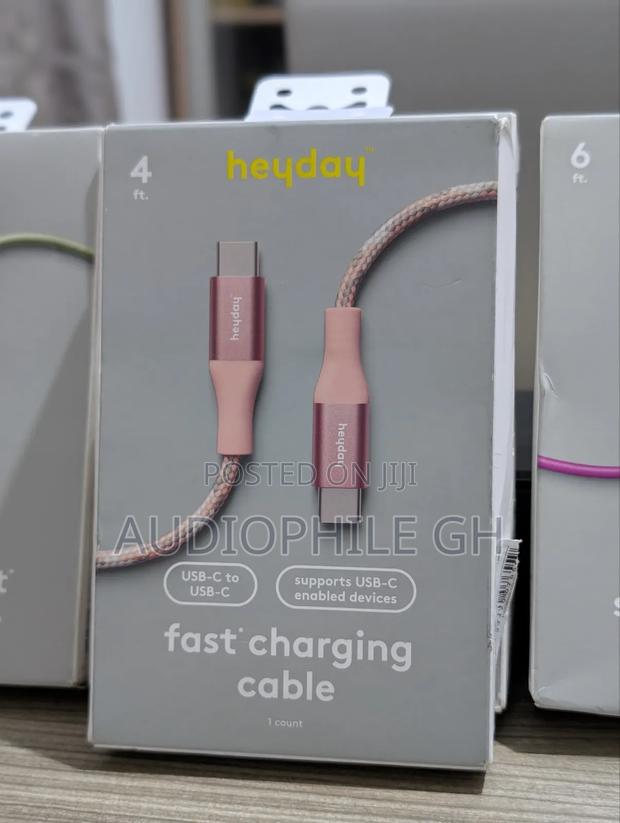 Heyday 4" Usb-C to Usb-C Braided Fast Charging Cable · Photo 4