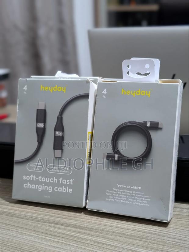 Heyday 4ft Inch Usb-C to Usb-C 240w Silicone Cable · Photo 5