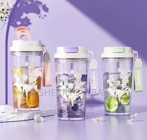 Water Cups With Straw · Photo 1