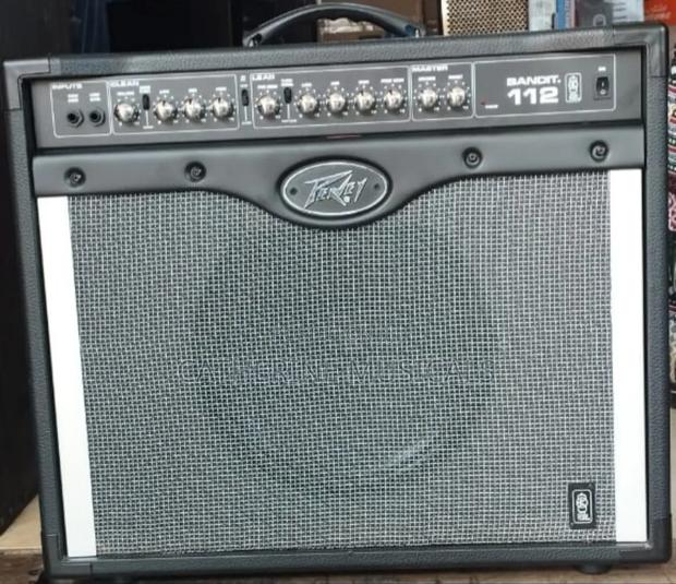 Peavy Bandit 112 Lead Guitar Combo · Photo 1
