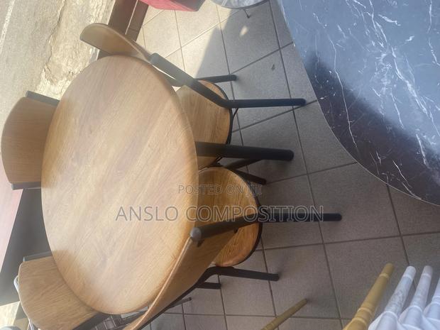 Portable Dinning Table · Photo 2