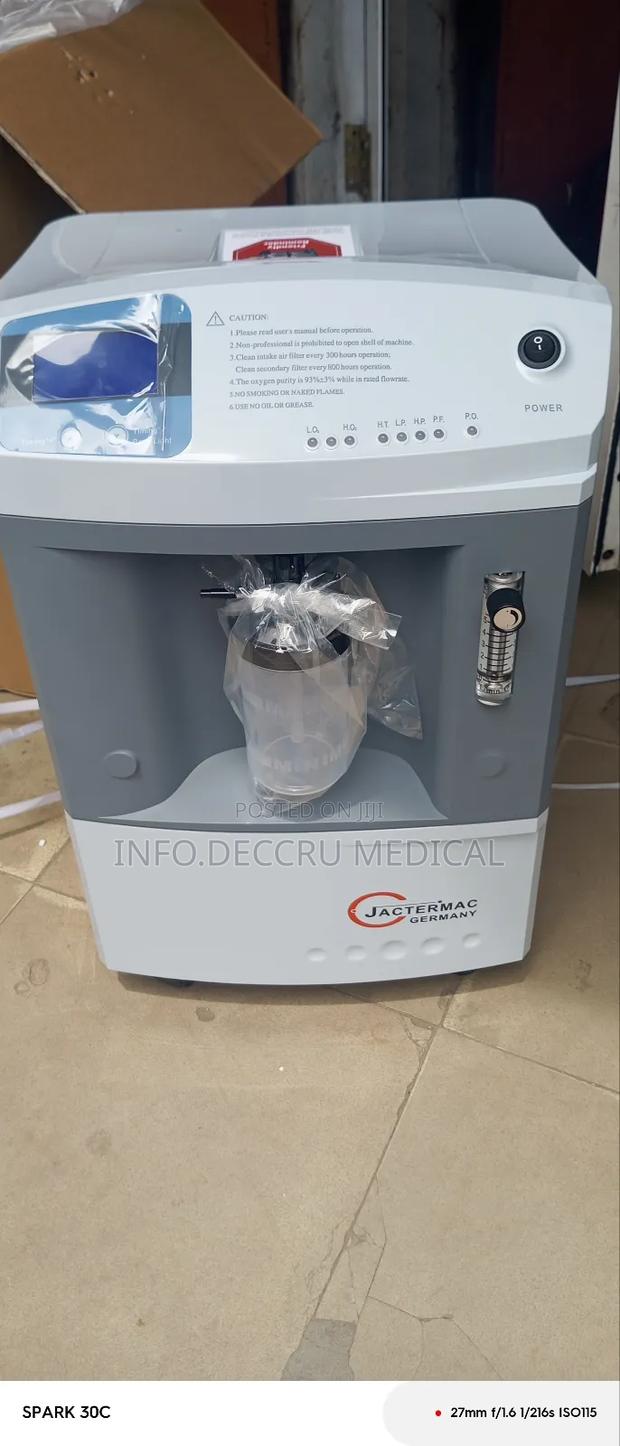 Oxygen Concentrator 5litres · Photo 1