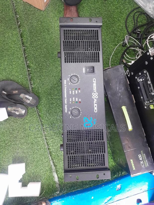 Crest Audio Ca20 Bass Amplifier · Photo 1