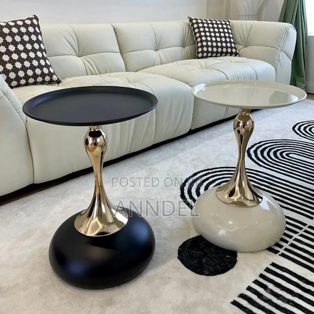 Classic Coffee Table or Bedside Table · Photo 2