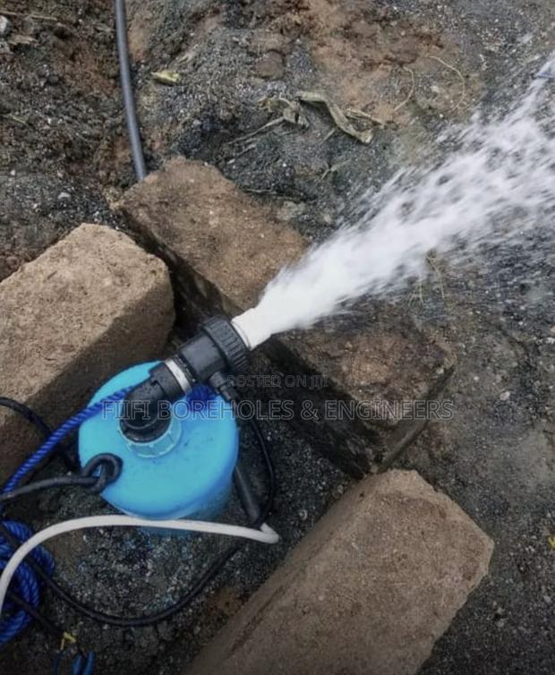 Borehole Maintenance · Photo 2