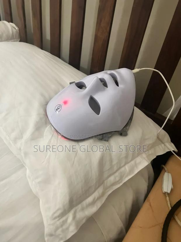 Face Mask Photodynamic Therapy Skin Mouisture · Photo 4