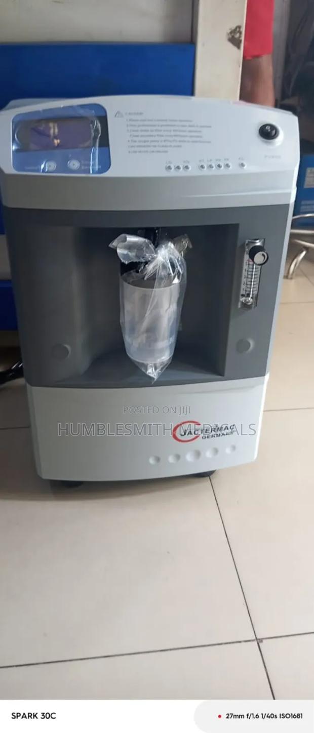 Oxygen Concentrator 5liters · Photo 1