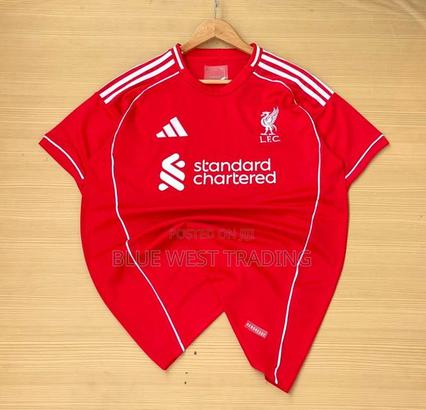 Liverpool 2025/2026 Home Jersey · Photo 1