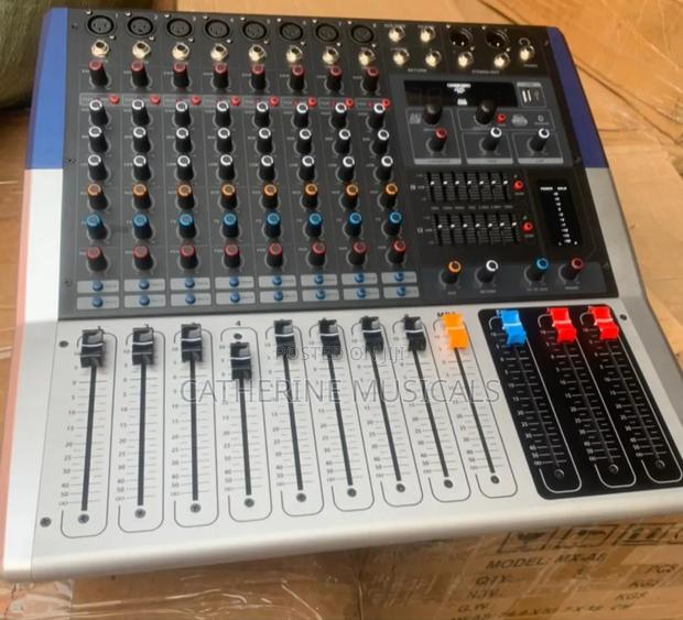 Powered Mixer - Kv- 8 Channel Yamaha · Photo 1