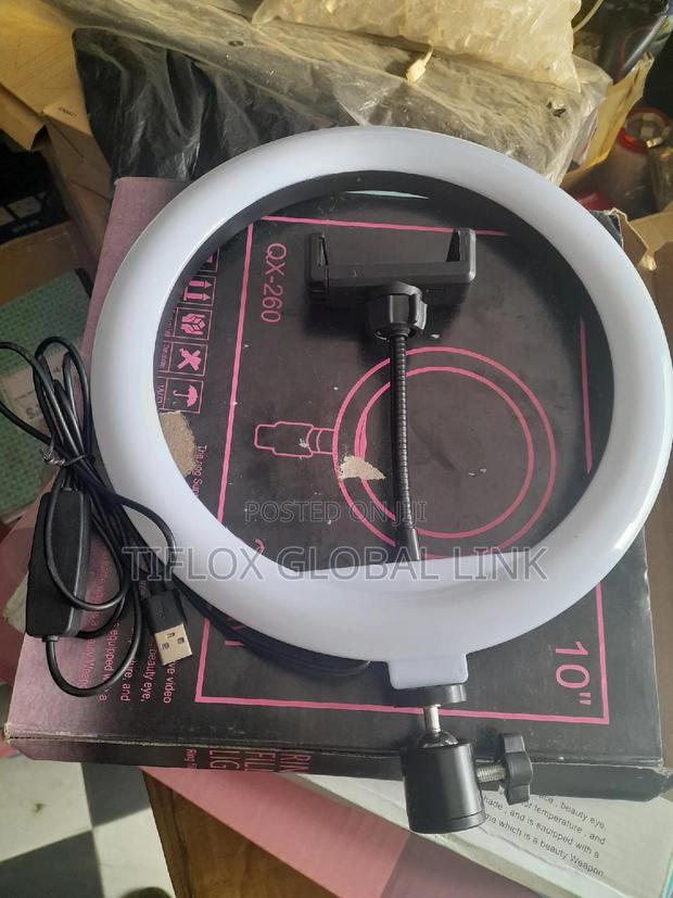 Ring Light 10" With Stand · Photo 1