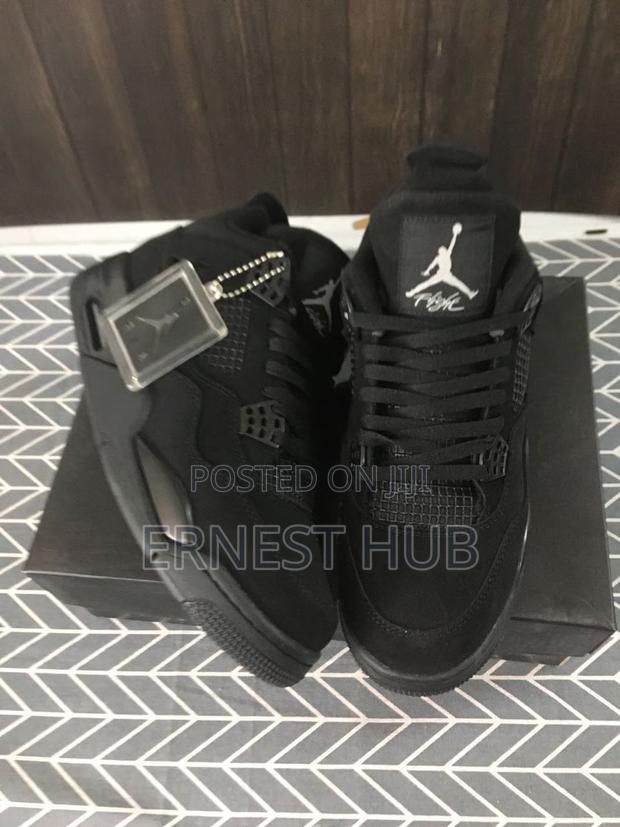 Air Jordan Four 4 Black · Photo 2