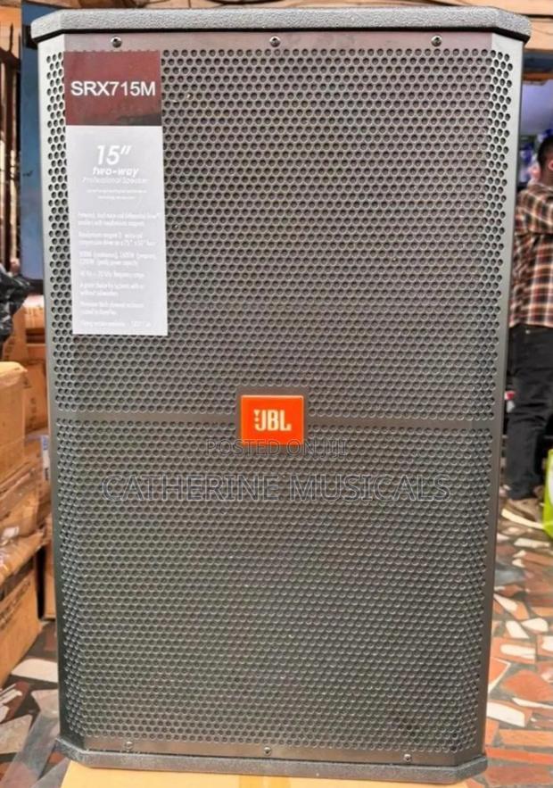 JBL Srx715 15 Inches Short Range Passive Speakers · Photo 1