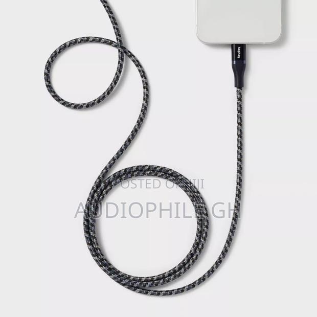 Heyday 4' Ft Lightning to Usb-C Braided Fast Charging Cable · Photo 2