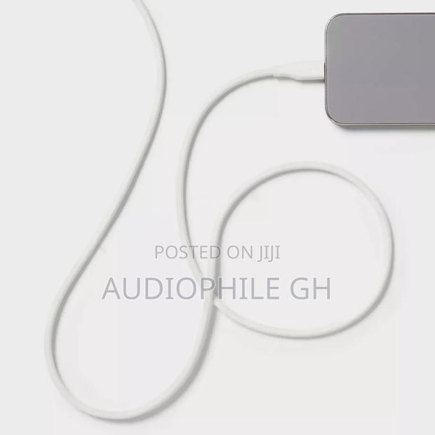 Heyday 4' Lightning to Usb-C 60w Silicone Charging Cable · Photo 2